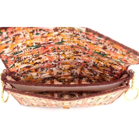 HANDMADE EMBROIDERED MULTICOLOR TAPESTRY WOOD HANDLE FLAP POCKETBOOK HANDBAG - Picture 11 of 14